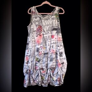 SHANA‎ Black and White Artistic Top